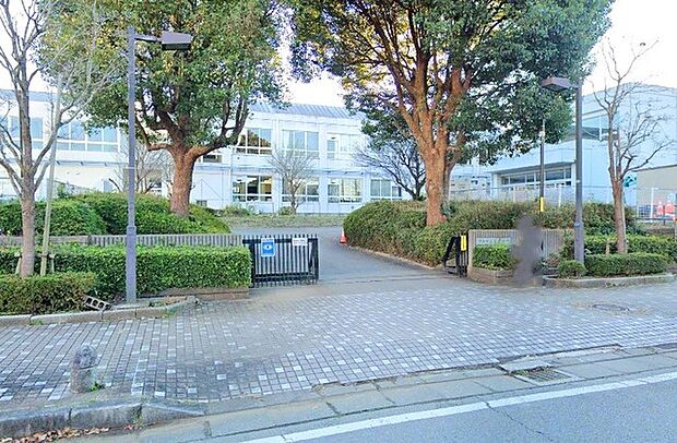 高花小学校(1700m)