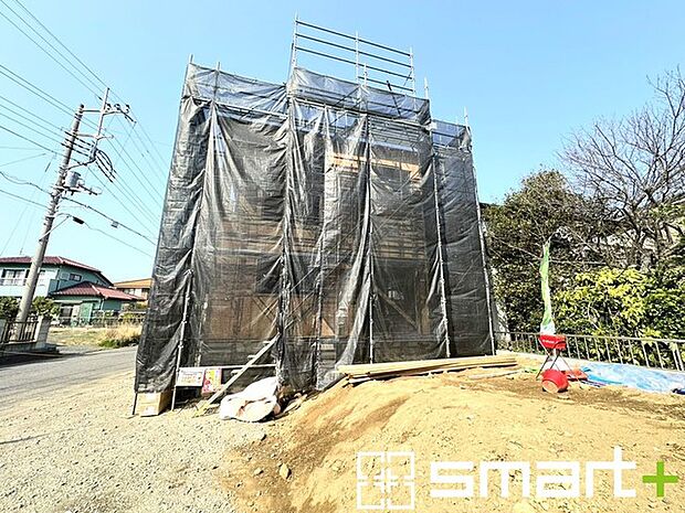 ~ご家族を守る「耐震等級3」~ ・住宅性能評価において「耐震等級3」を取得。地震に強い家であることが証明されております。 ・倒壊の恐れが低くなりますので、地震保険が半額になるメリットも。