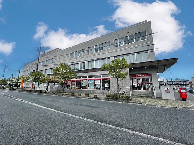 龍ケ崎郵便局(820m)