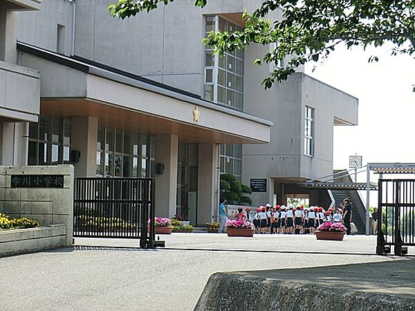 利根小学校（1300m）