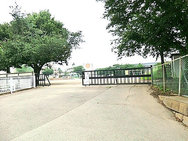 常総市立水海道小学校(1600m)