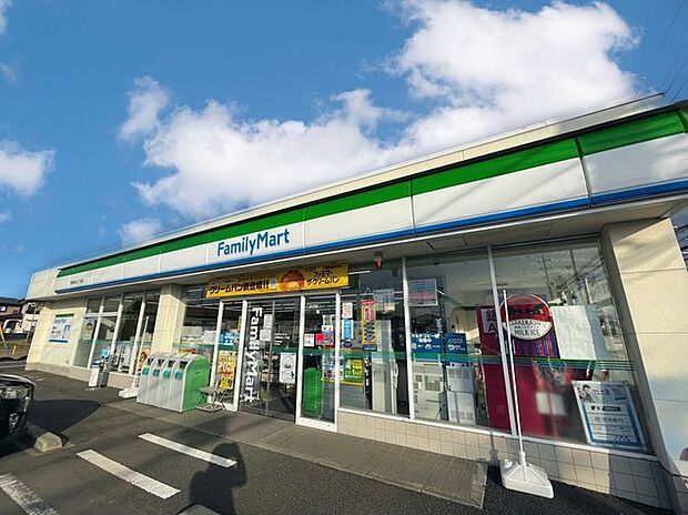 ファミリーマート 石岡東光台二丁目店(500m)