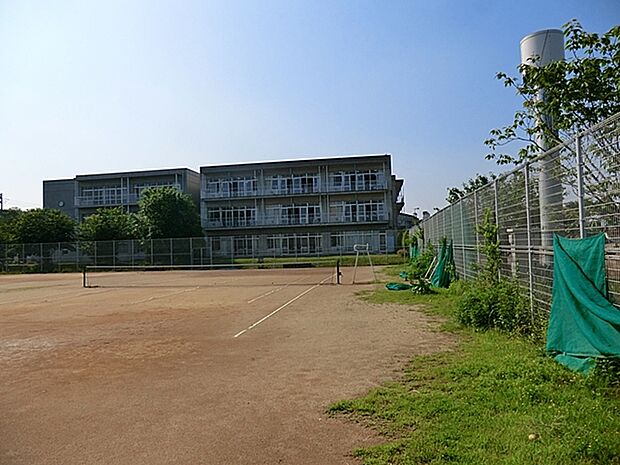 吾妻中学校(2800m)