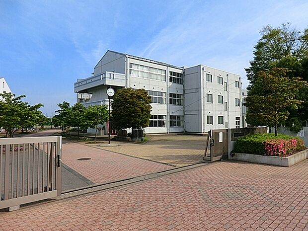 けやき台中学校(850m)