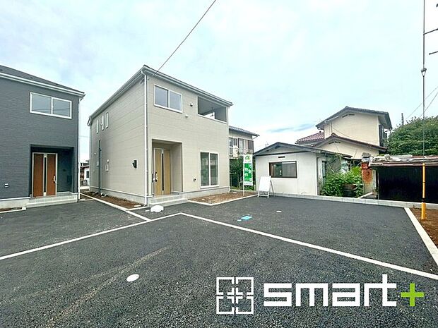 ~閑静な住宅街の立地~ ・周辺は閑静な住宅街となっておりますので、静かな暮らしをご実現いただけます。 ・前面道路の交通量も多くないので、小さなお子様がいるご家庭でもご安心ですね。