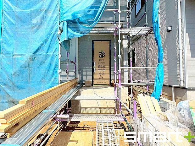 ～ご家族を守る「耐震等級3」～ ・住宅性能評価において「耐震等級3」を取得。地震に強い家であることが証明されております。 ・倒壊の恐れが低くなりますので、地震保険が半額になるメリットも。 