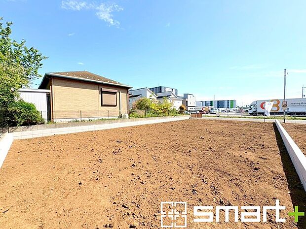 ~ご家族を守る「耐震等級3」~ ・住宅性能評価において「耐震等級3」を取得。地震に強い家であることが証明されております。 ・倒壊の恐れが低くなりますので、地震保険が半額になるメリットも。