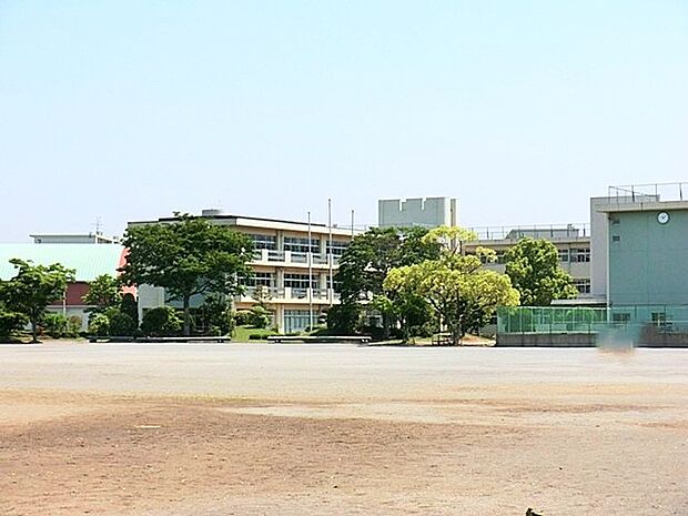 中台中学校(380m)