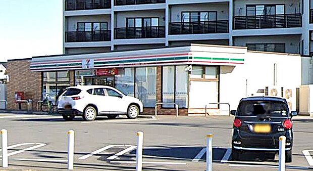 セブンイレブン 龍ケ崎市総合体育館前店(700m)