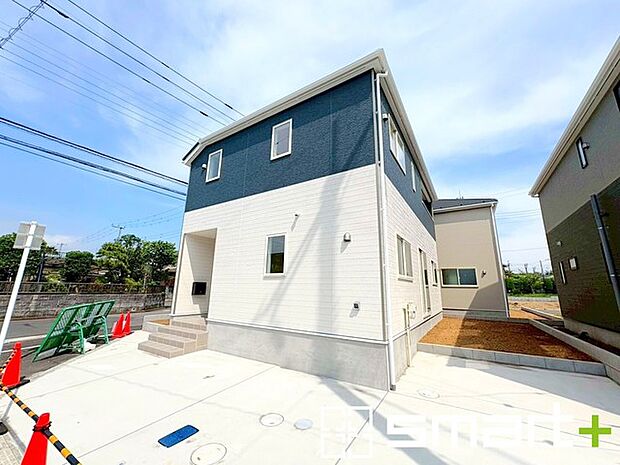 ~ご家族を守る「耐震等級3」~ ・住宅性能評価において「耐震等級3」を取得。地震に強い家であることが証明されております。 ・倒壊の恐れが低くなりますので、地震保険が半額になるメリットも。