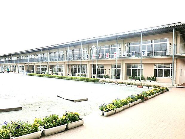 みずき小学校（640m）