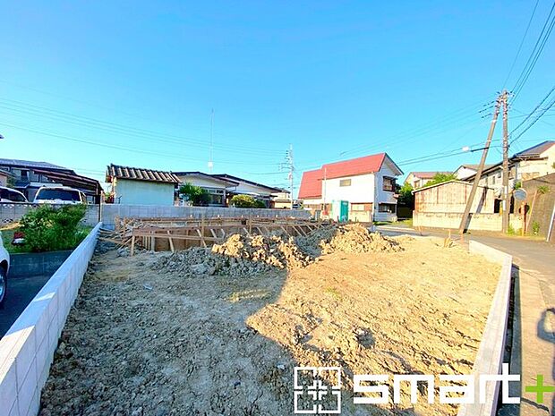 ~ご家族を守る「耐震等級3」~ ・住宅性能評価において「耐震等級3」を取得。地震に強い家であることが証明されております。 ・倒壊の恐れが低くなりますので、地震保険が半額になるメリットも。