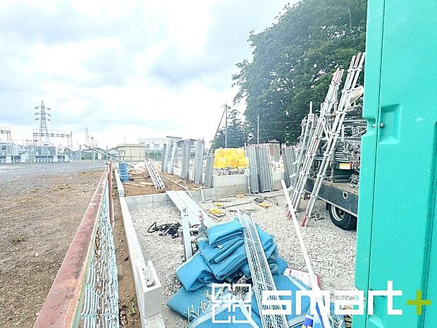 ~ご家族を守る「耐震等級3」~ ・住宅性能評価において「耐震等級3」を取得。地震に強い家であることが証明されております。 ・倒壊の恐れが低くなりますので、地震保険が半額になるメリットも。
