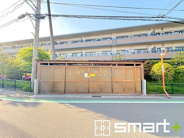 ～ごみ置き場～ ・キレイに管理されているごみ置き場です。 ・ゴミ出しのルールなど詳細は現地にてご確認ください。