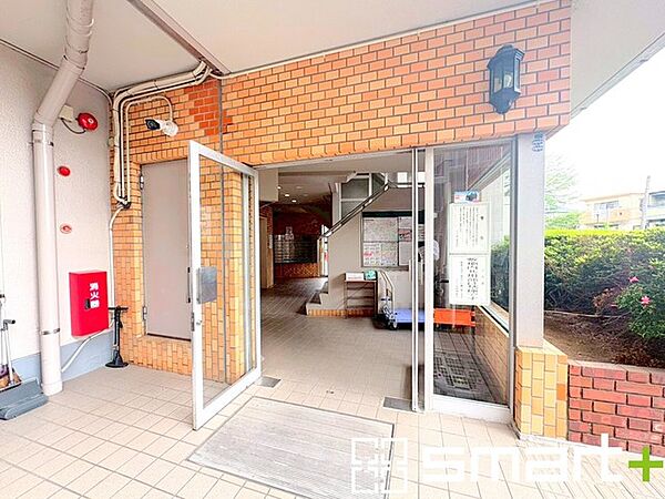 ～管理の行き届いたエントランス～ ・お住まいの「顔」でもあるエントランス。管理会社の方でしっかりと管理されております。 ・ぜひ現地でご体感くださいませ。