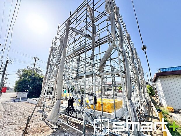 ～ご家族を守る「耐震等級3」～ ・住宅性能評価において「耐震等級3」を取得。地震に強い家であることが証明されております。 ・倒壊の恐れが低くなりますので、地震保険が半額になるメリットも。 