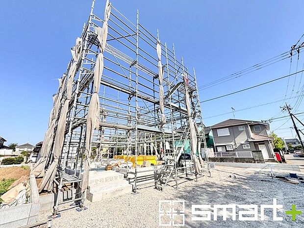 ~ご家族を守る「耐震等級3」~ ・住宅性能評価において「耐震等級3」を取得。地震に強い家であることが証明されております。 ・倒壊の恐れが低くなりますので、地震保険が半額になるメリットも。