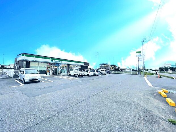 ファミリーマート取手井野店(1200m)