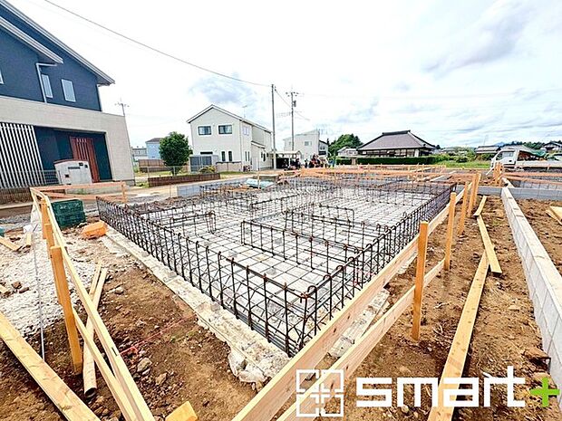 ~ご家族を守る「耐震等級3」~ ・住宅性能評価において「耐震等級3」を取得。地震に強い家であることが証明されております。 ・倒壊の恐れが低くなりますので、地震保険が半額になるメリットも。