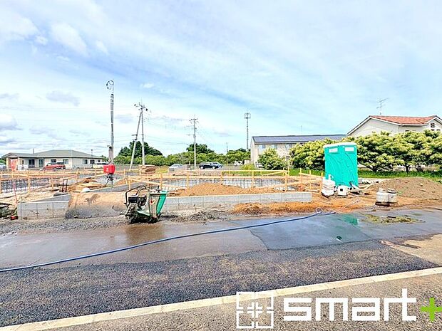 ~風にも強い強靭な建物~ ・住宅性能評価において「耐風等級2」を取得。 ・大型の台風など暴風にも耐える、強靭な建物となっております。
