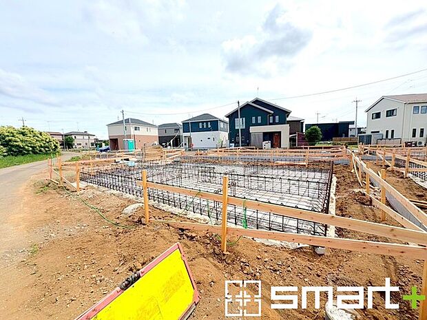 ~ご家族を守る「耐震等級3」~ ・住宅性能評価において「耐震等級3」を取得。地震に強い家であることが証明されております。 ・倒壊の恐れが低くなりますので、地震保険が半額になるメリットも。
