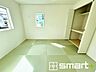 和室：～使い勝手の良い「和洋室」～ ・畳敷きに建具は洋風、というハイブリッド型の「和洋室」。和室と洋室の良い所を組み合わせたお部屋です。 ・やはり畳の香りは心が落ち着きますね。 