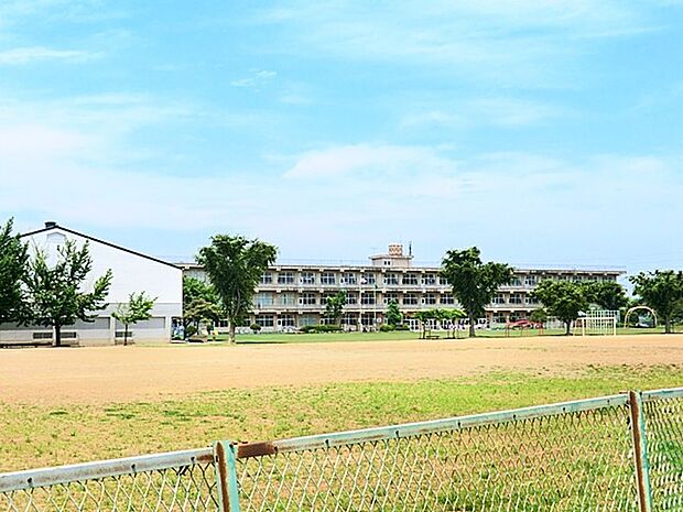 右籾小学校(1900m)