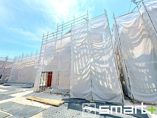 ~ご家族を守る「耐震等級3」~ ・住宅性能評価において「耐震等級3」を取得。地震に強い家であることが証明されております。 ・倒壊の恐れが低くなりますので、地震保険が半額になるメリットも。