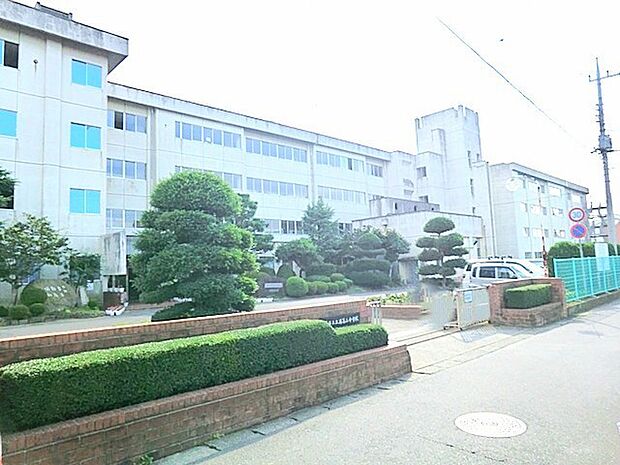 土浦第三中学校(850m)
