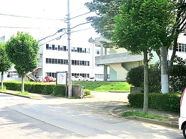 谷田部東中学校(2600m)