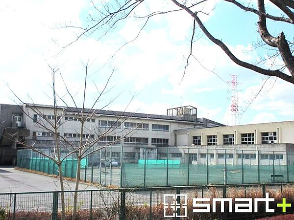 原山中学校（750m）