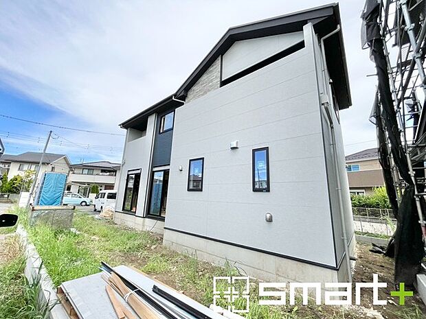 ~ご家族を守る「耐震等級3」~ ・住宅性能評価において「耐震等級3」を取得。地震に強い家であることが証明されております。 ・倒壊の恐れが低くなりますので、地震保険が半額になるメリットも。
