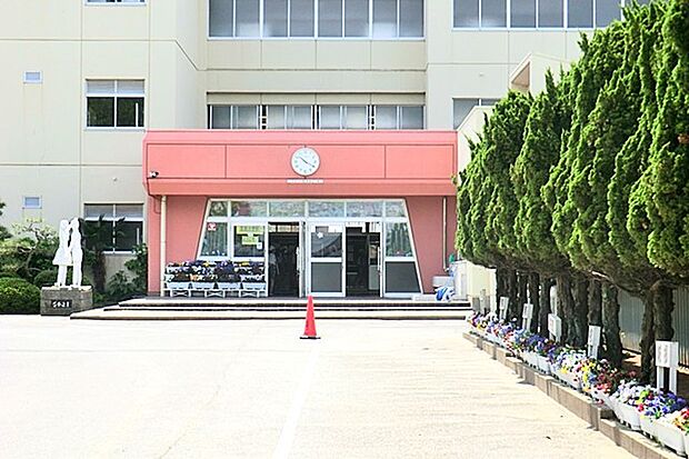 取手東小学校(1000m)