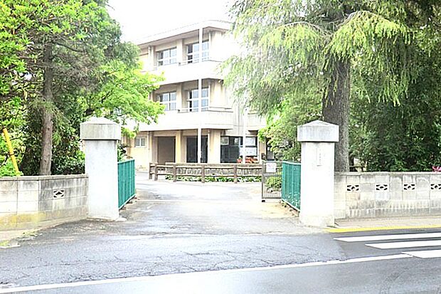 取手第一中学校(1100m)