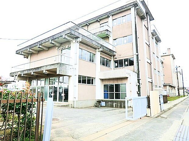 土浦第一中学校(350m)