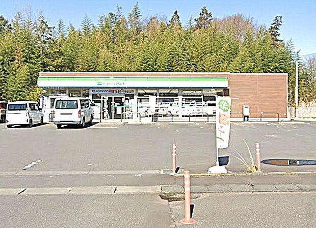 ファミリーマート つくばみらい高岡店（1140m）