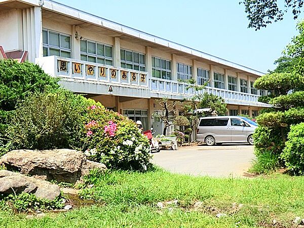宮崎小学校（550m）
