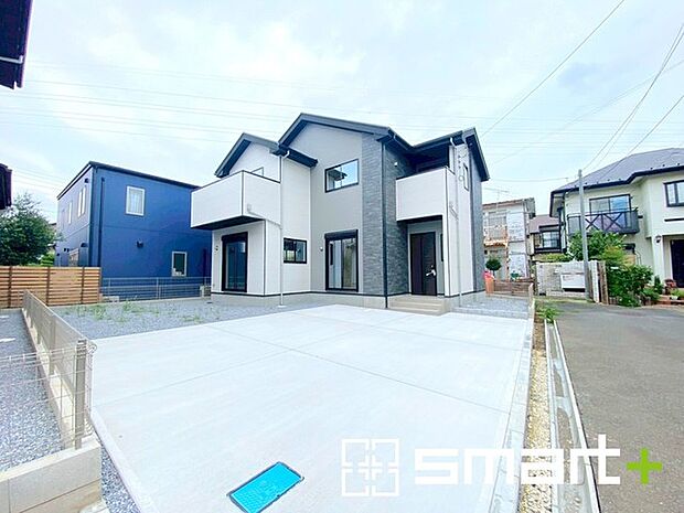 ~駐車場は2台分ご用意~ ・駐車場は2台分ございますので、車通勤の方や複数台お持ちの方にもお勧めのお住まいです。 ・カーポートなどのオプションもお気軽にご相談くださいませ。