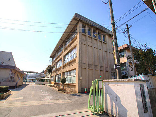 東小学校(1300m)