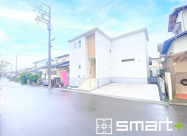 ～周辺環境もご案内いたします～ ・建物自体ももちろん大切ですが、暮らしていく上でとても大切な周辺環境。 ・ご見学時に周辺環境も併せてご案内させていただきますので、お気軽にご相談ください。 