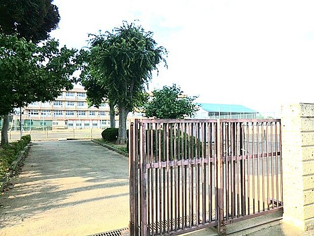 土浦第四中学校(2800m)