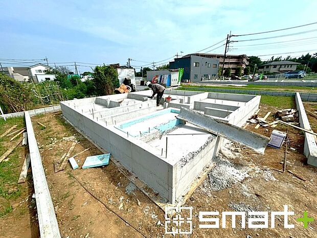 ~ご家族を守る「耐震等級3」~ ・住宅性能評価において「耐震等級3」を取得。地震に強い家であることが証明されております。 ・倒壊の恐れが低くなりますので、地震保険が半額になるメリットも。