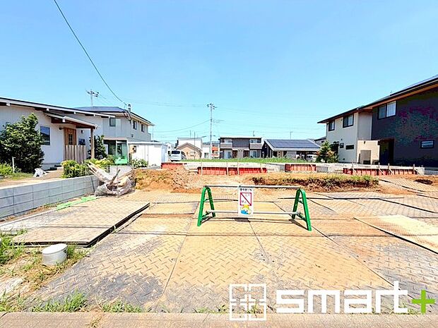 ～ご家族を守る「耐震等級3」～ ・住宅性能評価において「耐震等級3」を取得。地震に強い家であることが証明されております。 ・倒壊の恐れが低くなりますので、地震保険が半額になるメリットも。 