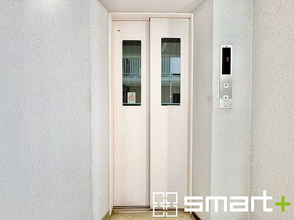 ～もちろんエレベーター付き～ ・上の階でも安心、エレベーターが設置されております。 ・負担の大きな階段の上り下りがなく生活利便性に優れ、将来的にも安心ですね。
