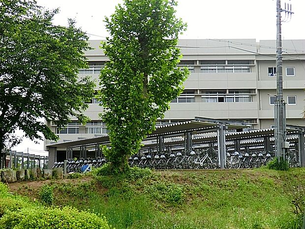 牛久第一中学校（1700m）