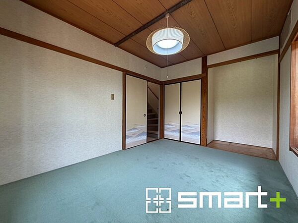 ～日本家屋に特有の和室～ ・温かみのある癒しの空間が広がります。 ・自分好みのコーディネートも楽しめますね。