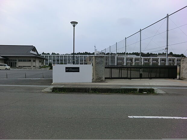新治学園義務教育学校(1000m)