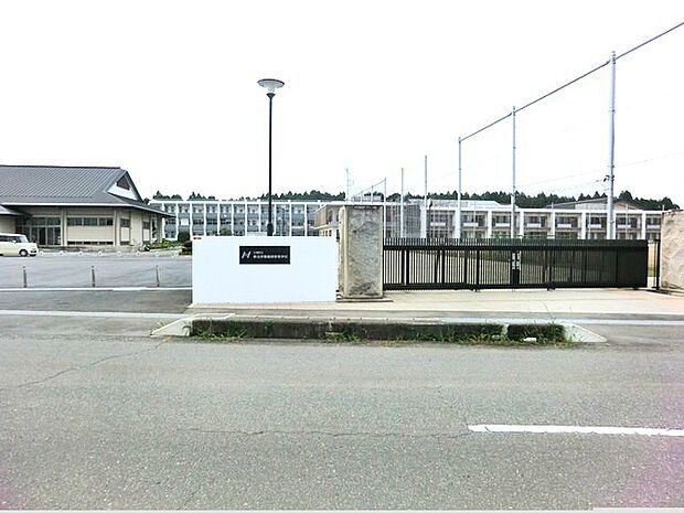 新治学園義務教育学校(1000m)
