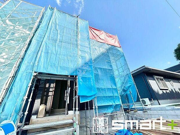 ~ご家族を守る「耐震等級3」~ ・住宅性能評価において「耐震等級3」を取得。地震に強い家であることが証明されております。 ・倒壊の恐れが低くなりますので、地震保険が半額になるメリットも。