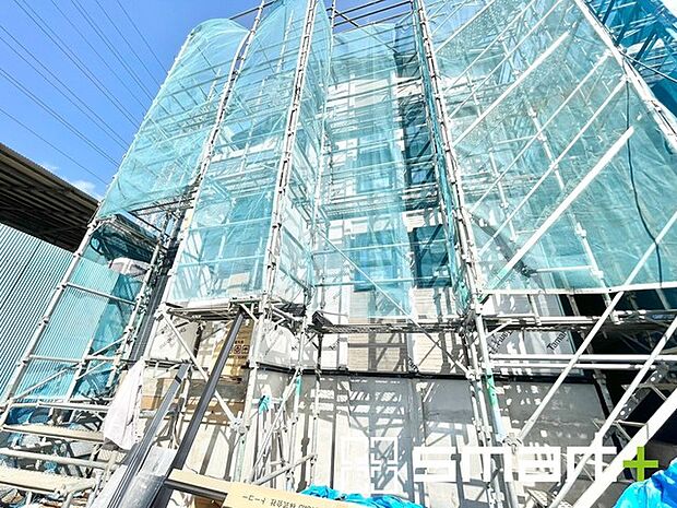 ~ご家族を守る「耐震等級3」~ ・住宅性能評価において「耐震等級3」を取得。地震に強い家であることが証明されております。 ・倒壊の恐れが低くなりますので、地震保険が半額になるメリットも。